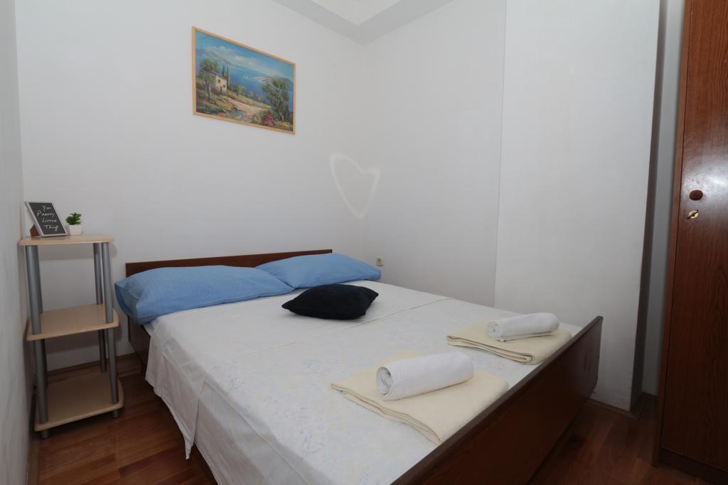Central Beach Apartment Makarska Kamer foto