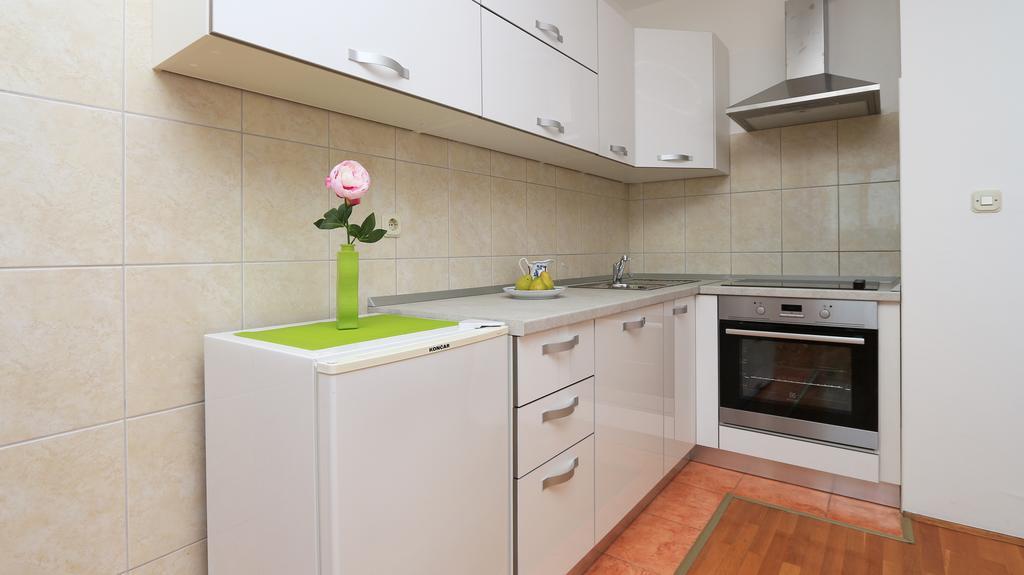 Central Beach Apartment Makarska Buitenkant foto